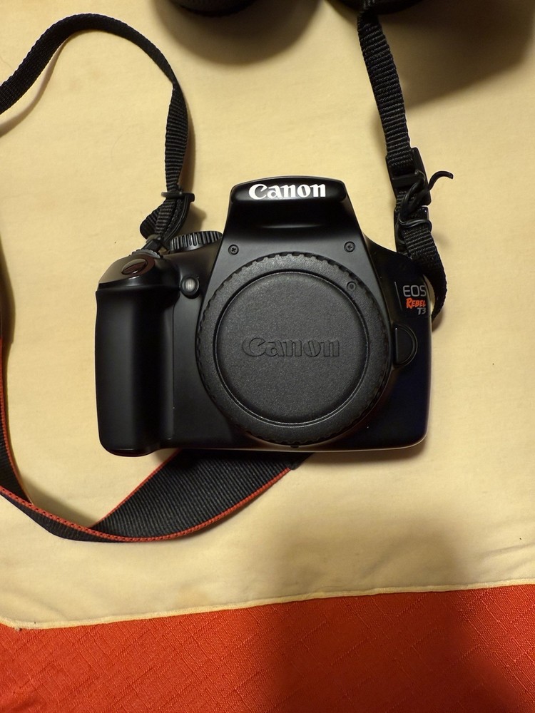 camera canon eos rebel T3