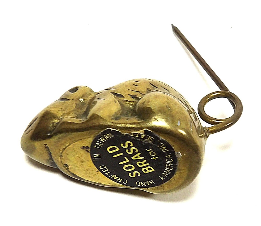 VINTAGE SOLID BRASS MOUSE NOTE HOLDER PAPER WEIGHT