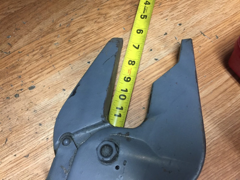 CENTRAL PNEUMATIC HEAVY DUTY C YOKE RIVET