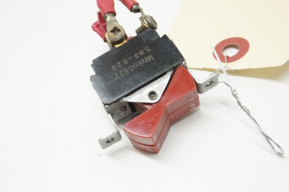 Rocker Switch P/N: 587-829