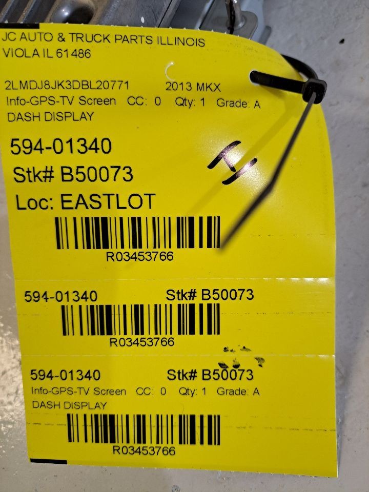 2012-2014 Ford Edge Front Center Dash Mounted 8" Touch Screen