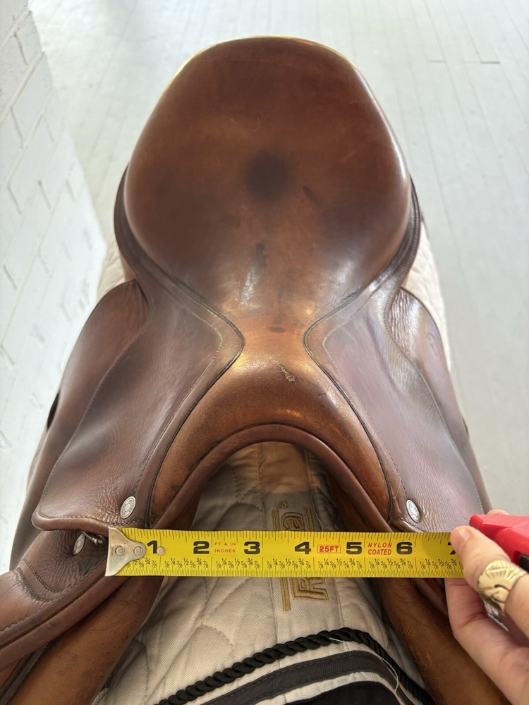 Antares jump saddle 17.5