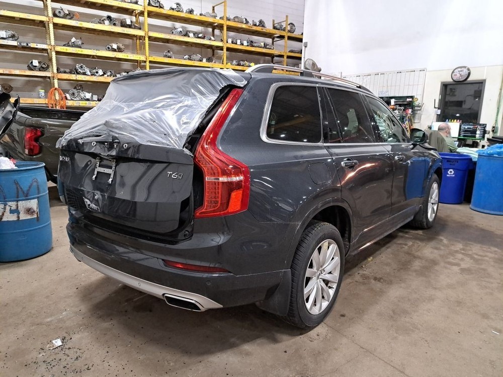 2016 Xc90 Jack Sku#4277942