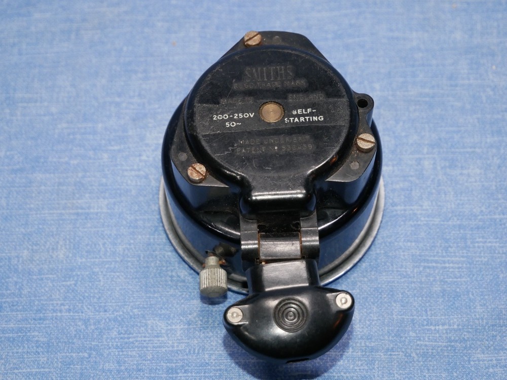 SMITHS INSTRUMENTS HOURS COUNTER - 240/250 VOLT