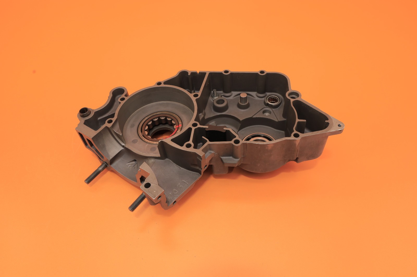 2003 98-05 KTM 200 EXC SX OEM Engine Crankcase Set Carter Block Half Bottom End