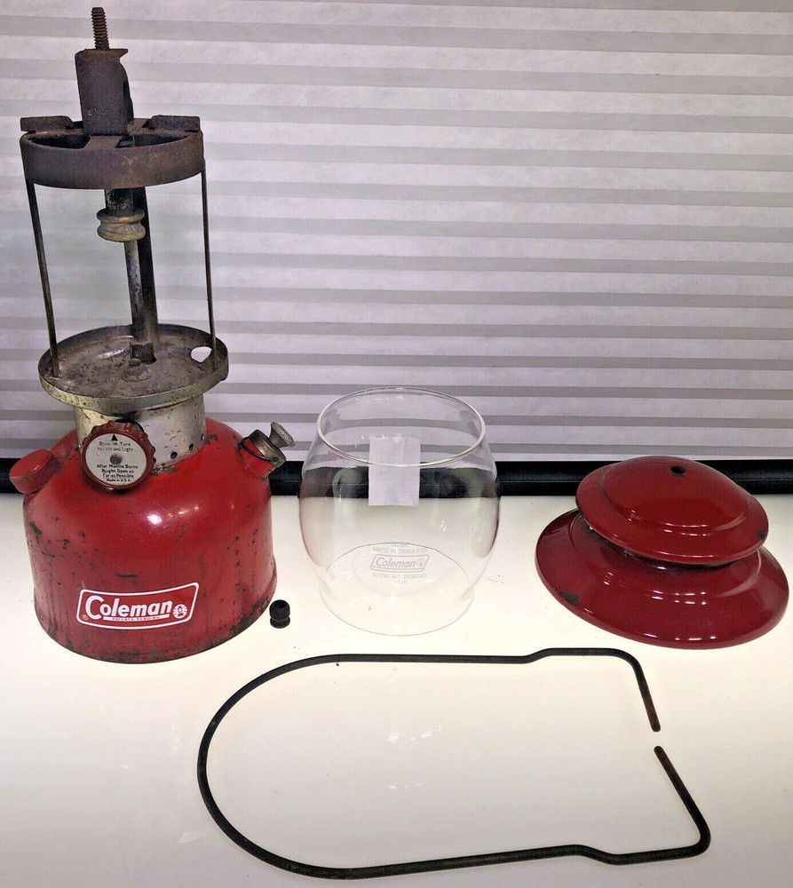 Coleman Model 200A Cherry Red Lantern Born 05/72