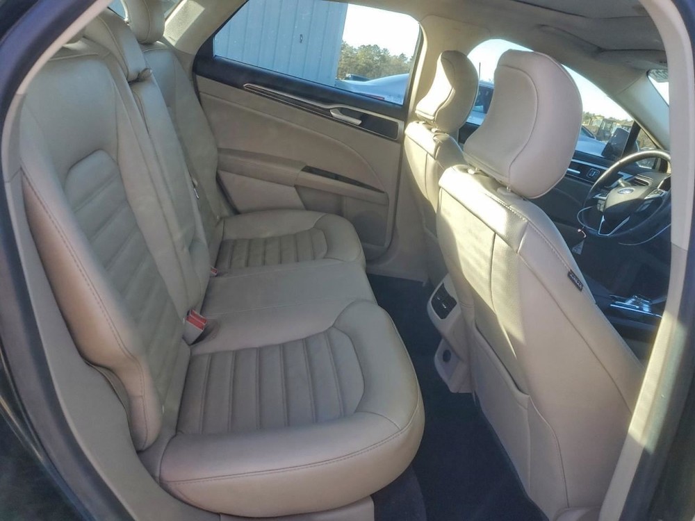 Fuse Box Engine Without Rain Sensor Fits 17-20 FUSION 4945012