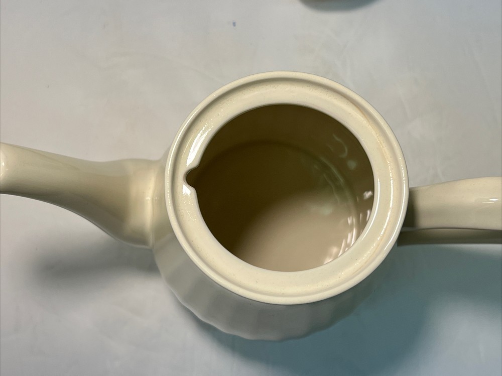 Nikko “Perception” Tall Coffee Pot Off White Japan