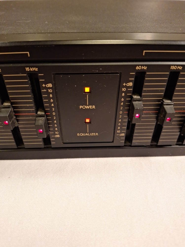 Vintage Toshiba Stereo Graphic Equalizer Model EQ-E36