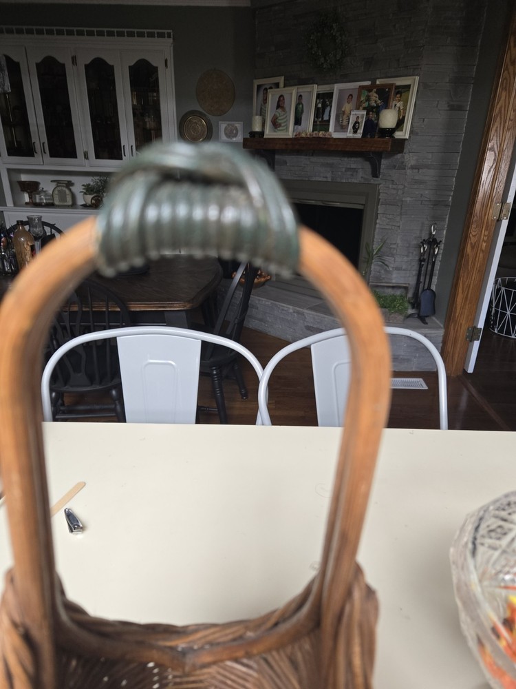 Vintage Decorative Wicker Wine Bottle Holder