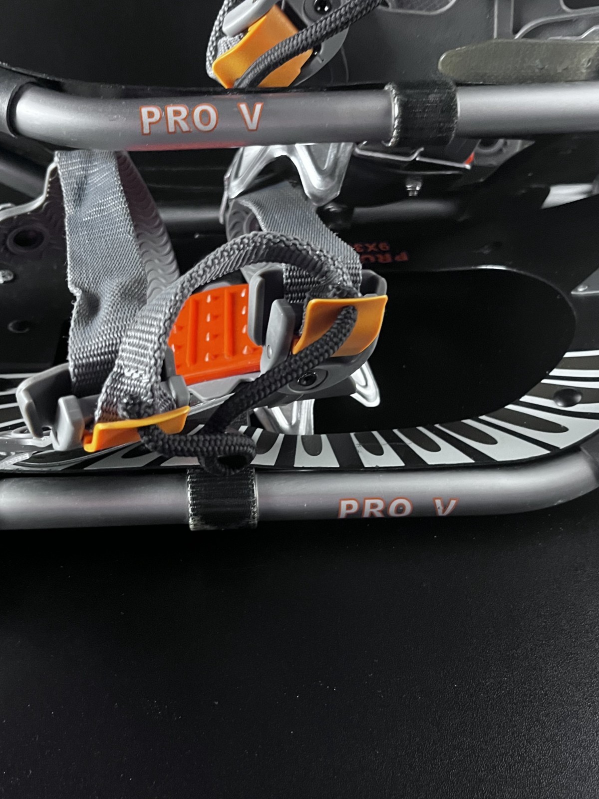 Yukon Charlie's Professional Guide Pro V Series Pair Snowshoes 9x30