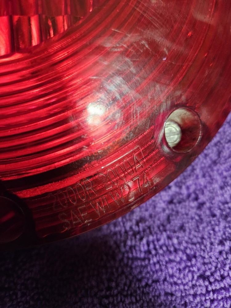 Badder Brown # 5000R Red Brake & Tailamp Light Assembly