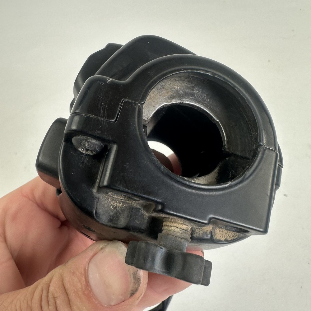 Harley Davidson DYNA Super Glide Custom 2012 Right hand switch block controls