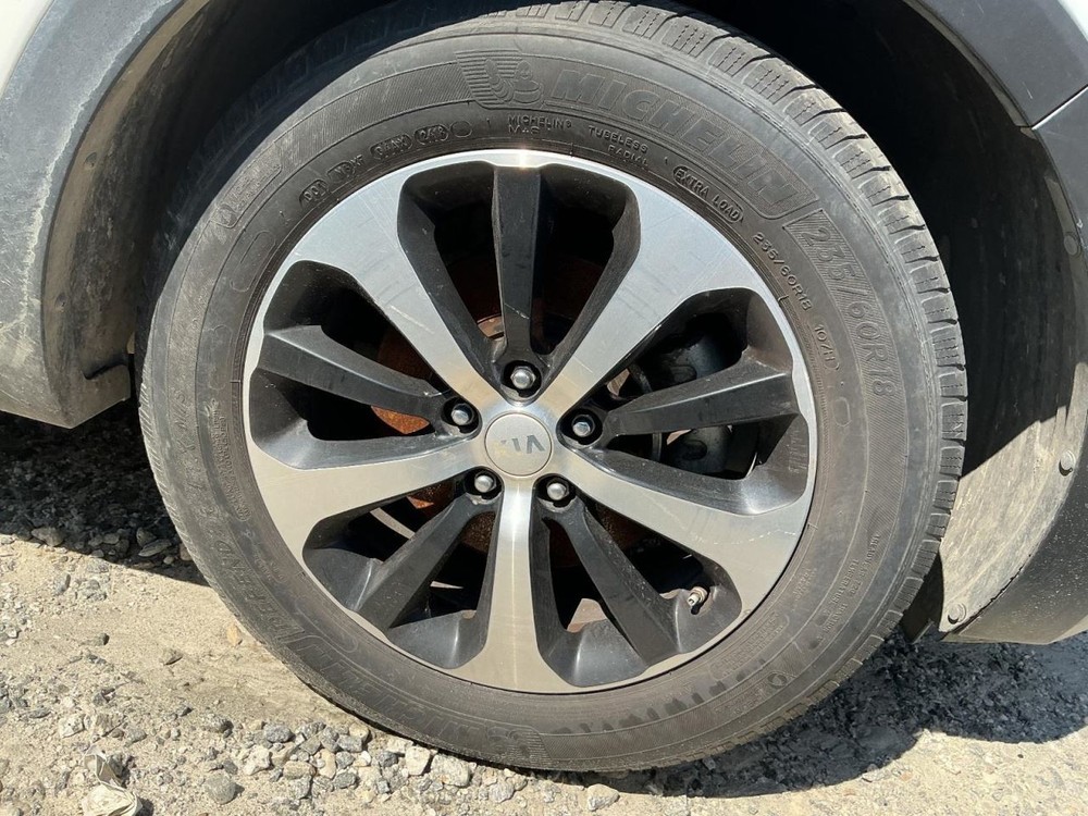 SORENTO 2016 Glove Box 5003655