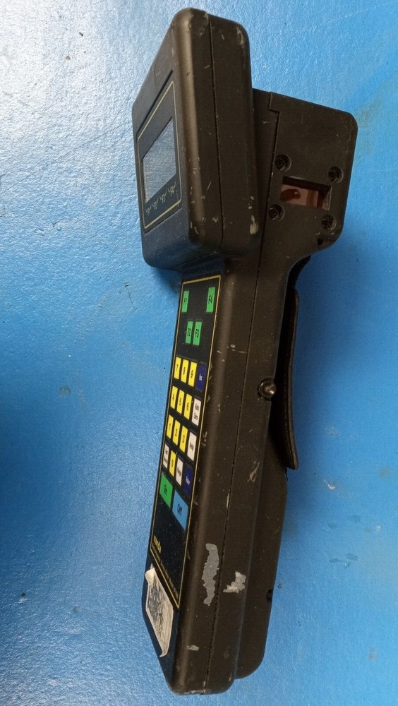 Narda 8718B RF Survey Meter With 8741D Isotropic Probe w/ Case