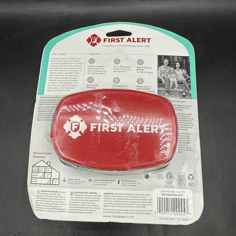 First Alert Wireless Interconnect Hardwired Smoke Alarm - SC0501CN