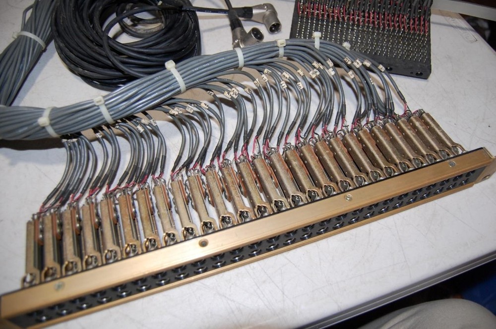 ADC PJ 390 PATCHBAY & More