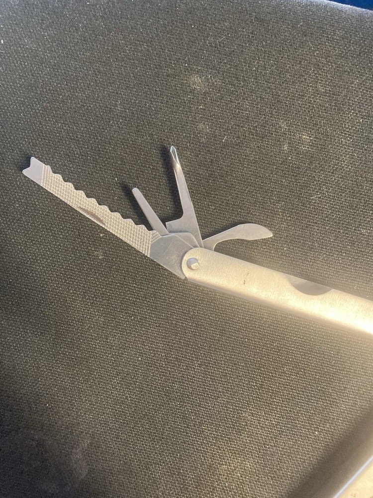 Multitool Pliers & Black Case – 9 Tools