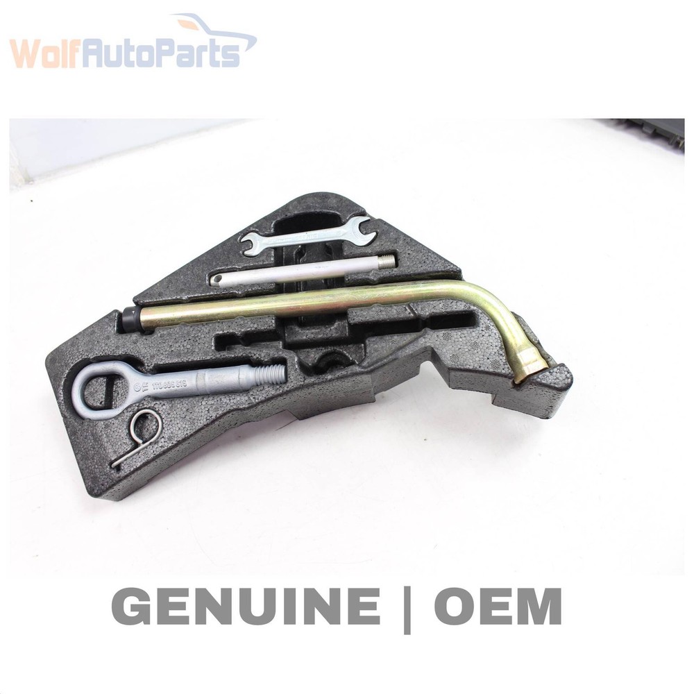 2007-2009 AUDI Q7 - TOOL KIT 4L0012113C