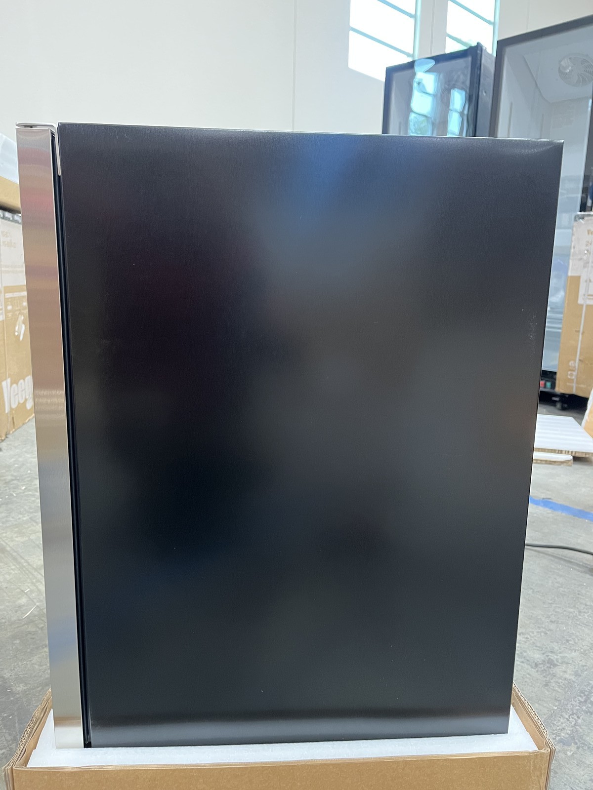 Yeego 24" Dual Zone Wine Cooler Refrigerator 46 Bottles Freestanding/Built-in