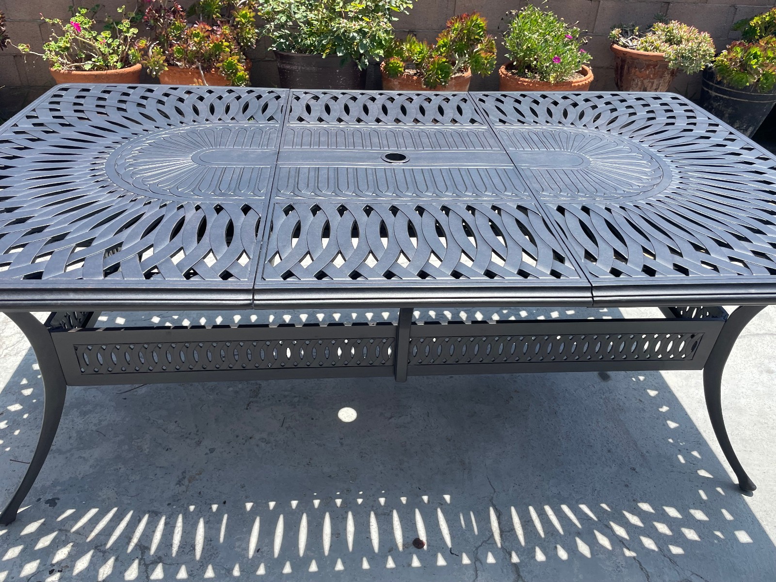 Patio outdoor dining table Santa Clara cast Aluminum rectangular extendable 132"