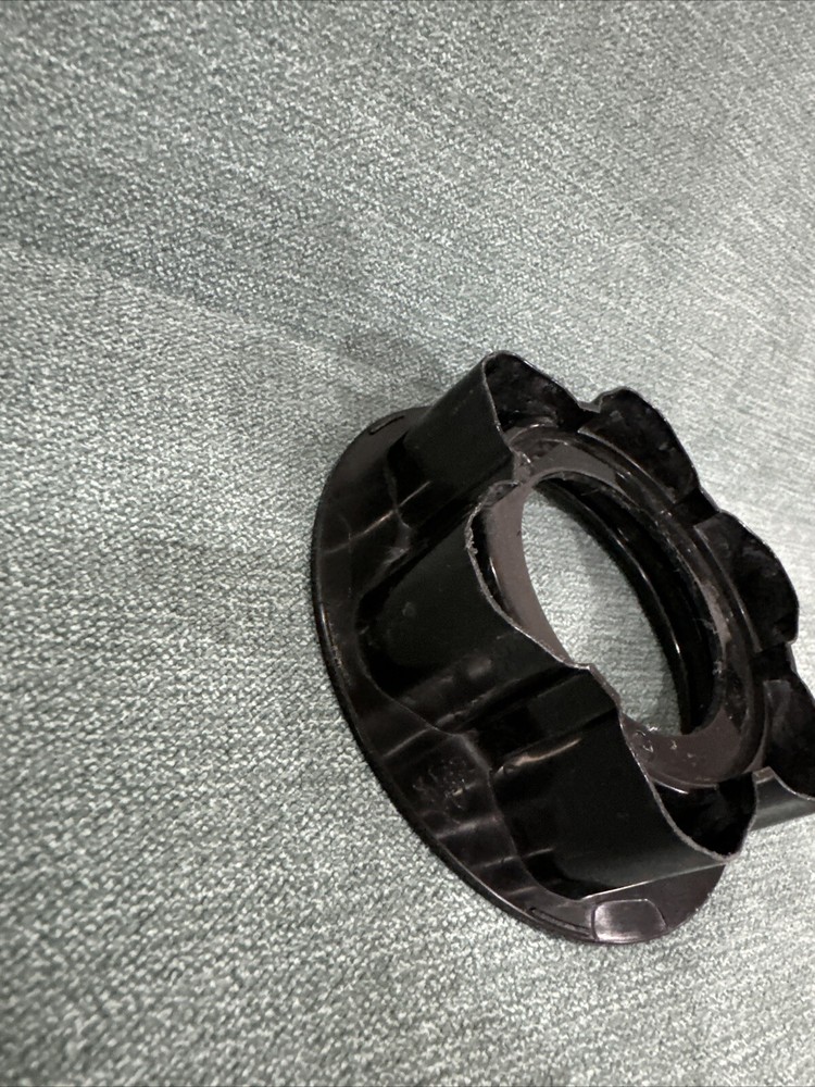 Hamilton Beach Wave Action Blender Replacement Ring Only - No Blades - Used