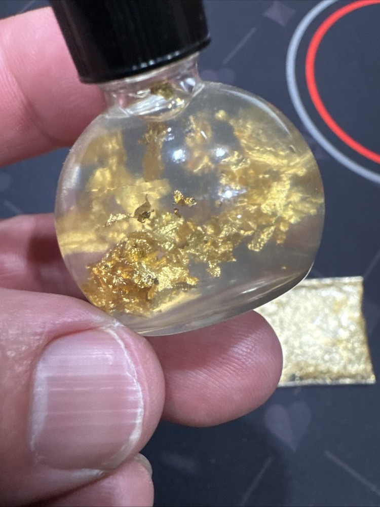 Silver And Gold Flakes