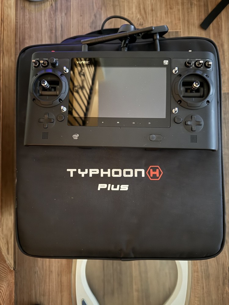 Yuneec Typhoon H Plus RTF Drone w/ C23 Camera & Intel Realsense w/ backpack