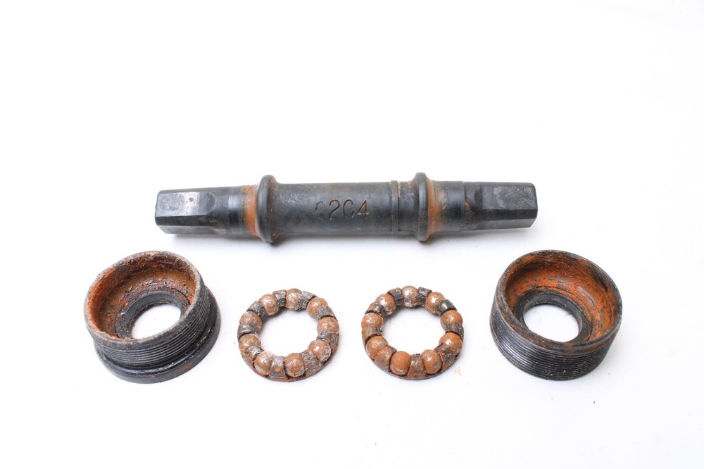 Bottom Bracket Square Taper 3PL 02C4 With Bearings RUST