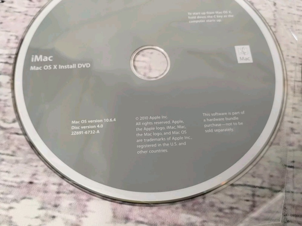Apple MacBook Pro Mac OS X 10.6.4 & Application Install Discs ONLY w/ iWork Disc