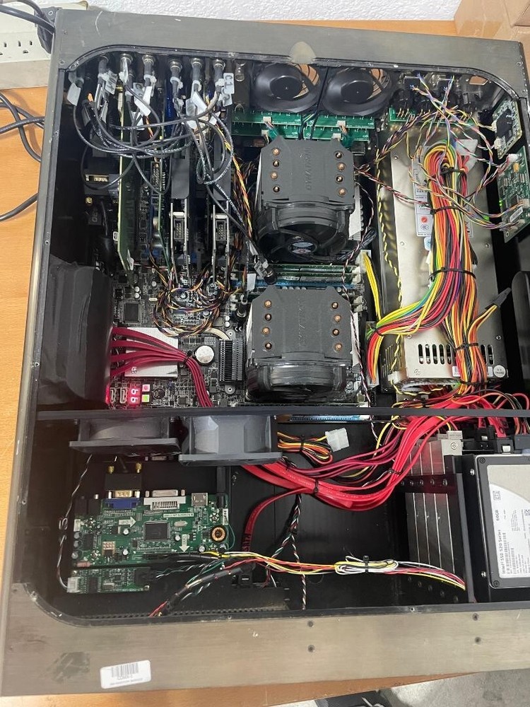 Tektronix Cinedeck MX 4000 HD Studio Deck . Please read descriptions.