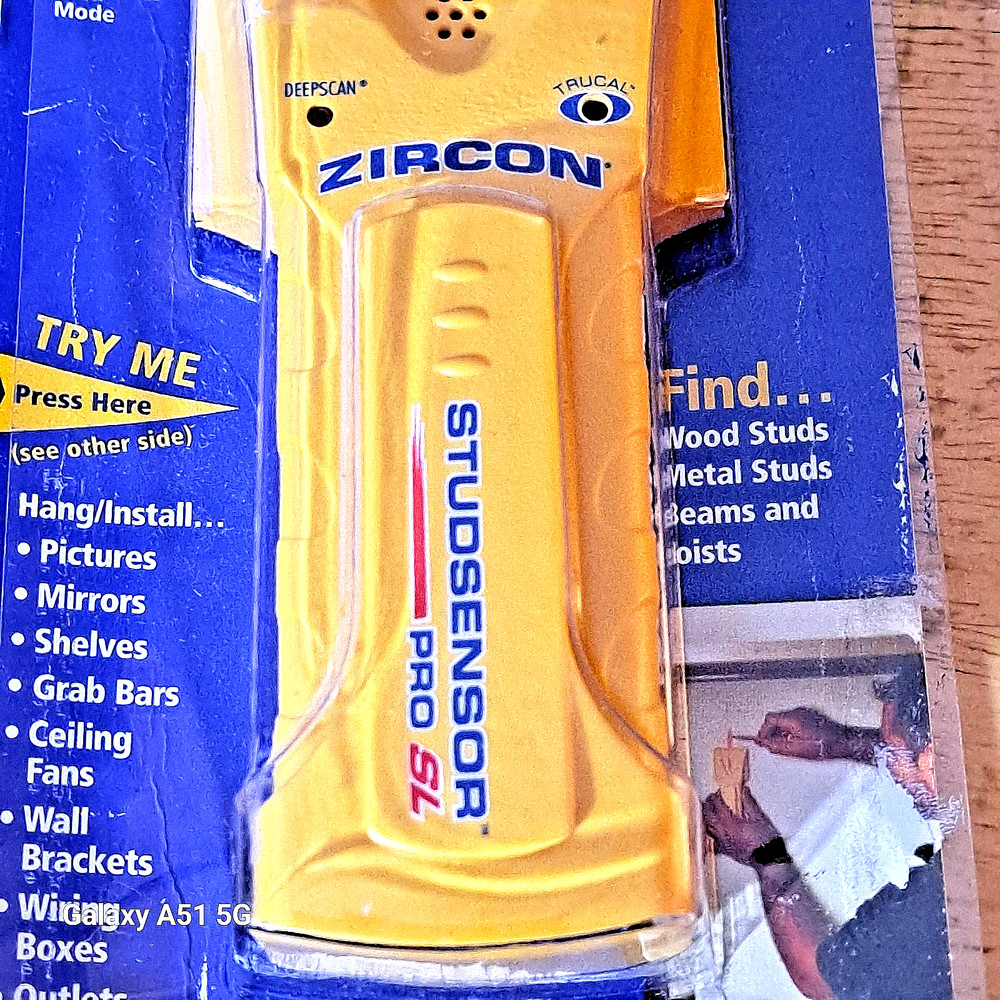 Zircon StudSensor Pro SL Edge Finder Deep-Scanning Stud Finder with SpotLite
