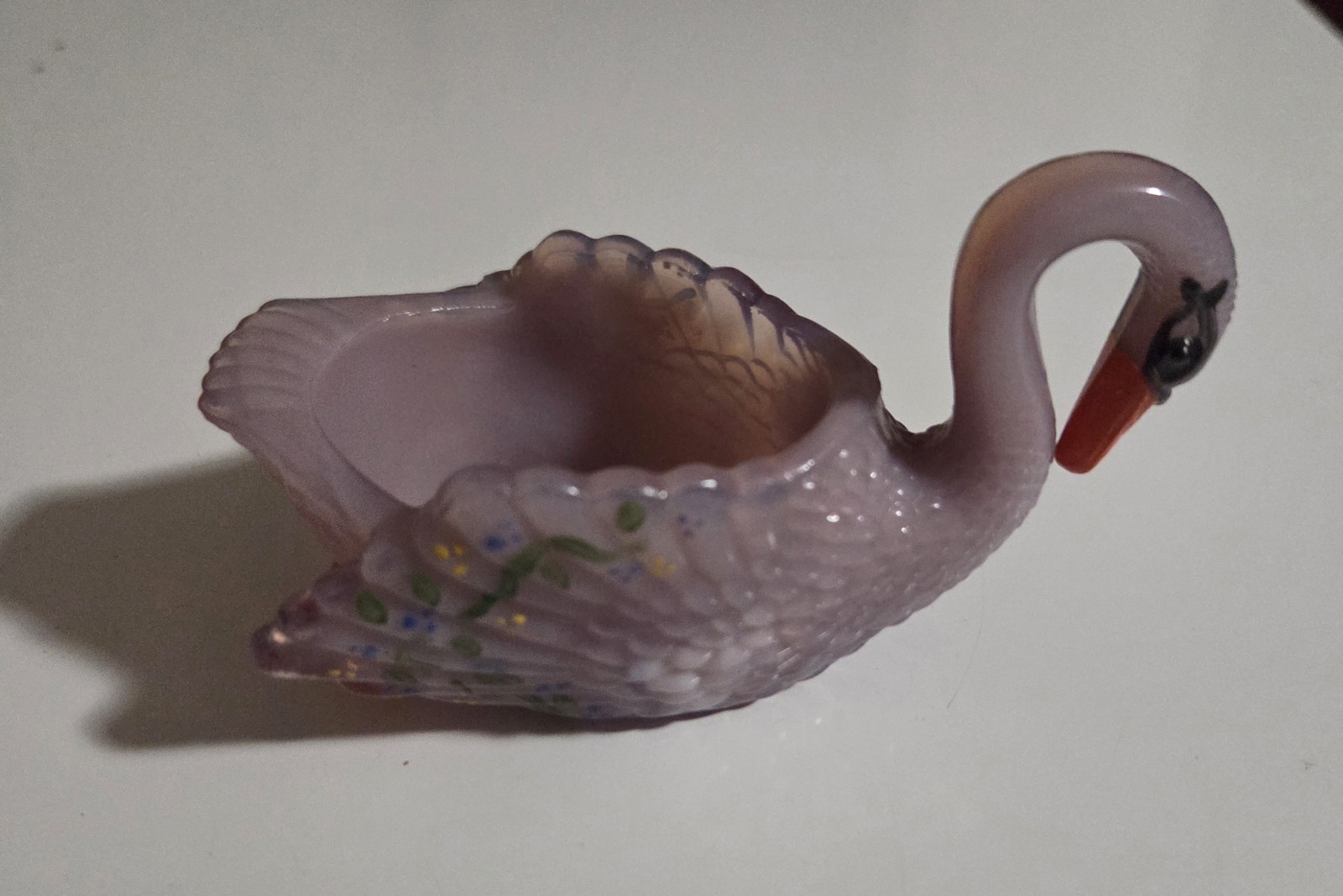 Boyd Opalescent Lavander~Hand Painted Swan Salt Cellar