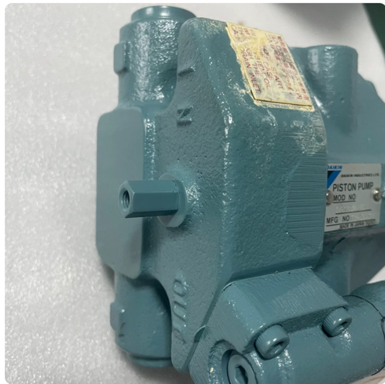 1pc NEW DAIKIN piston pump V8A1RX-20