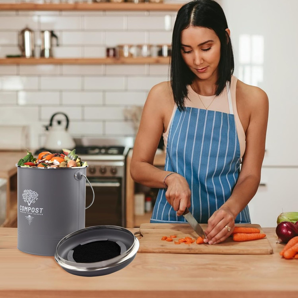 Kitchen Countertop Compost Bin, Odor Resistant Indoor Compost Bin with Lid an...