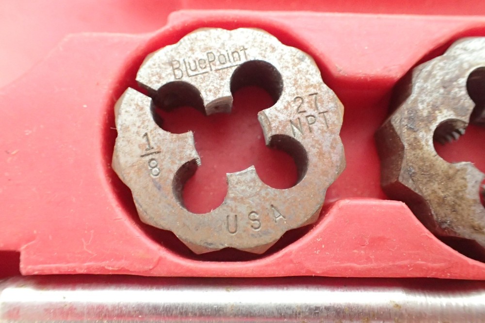 Snap on blue point TD2425 tap and die set (Missing components)