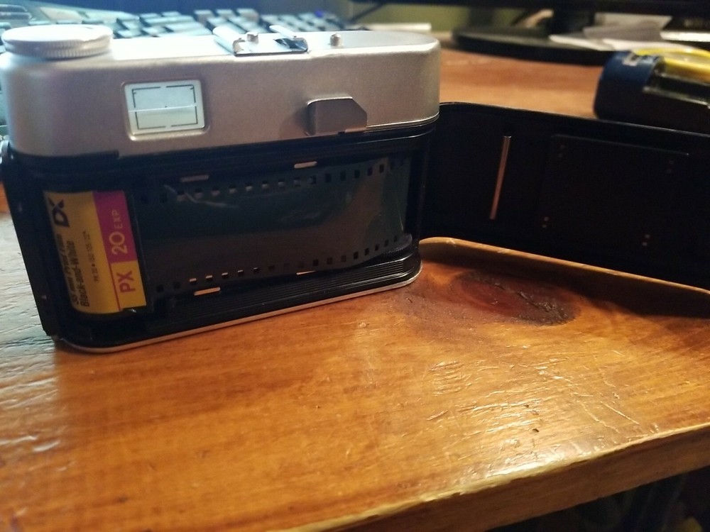 Voightlander Vitoret camera and case - Very nice RARE