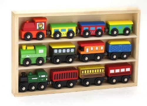 Magnetic  Wooden Engines & Train Cars Collection Gift set of 12 pcs NEW