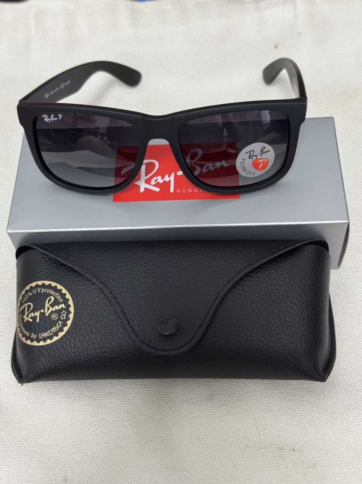 Ray-Ban Justin Classic Grey Polarized Sunglasses RB4165 622/T3 54-16mm