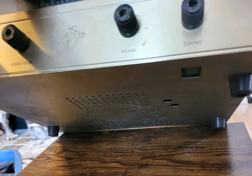 Fisher Stereophonic Model KM-60 Tuner