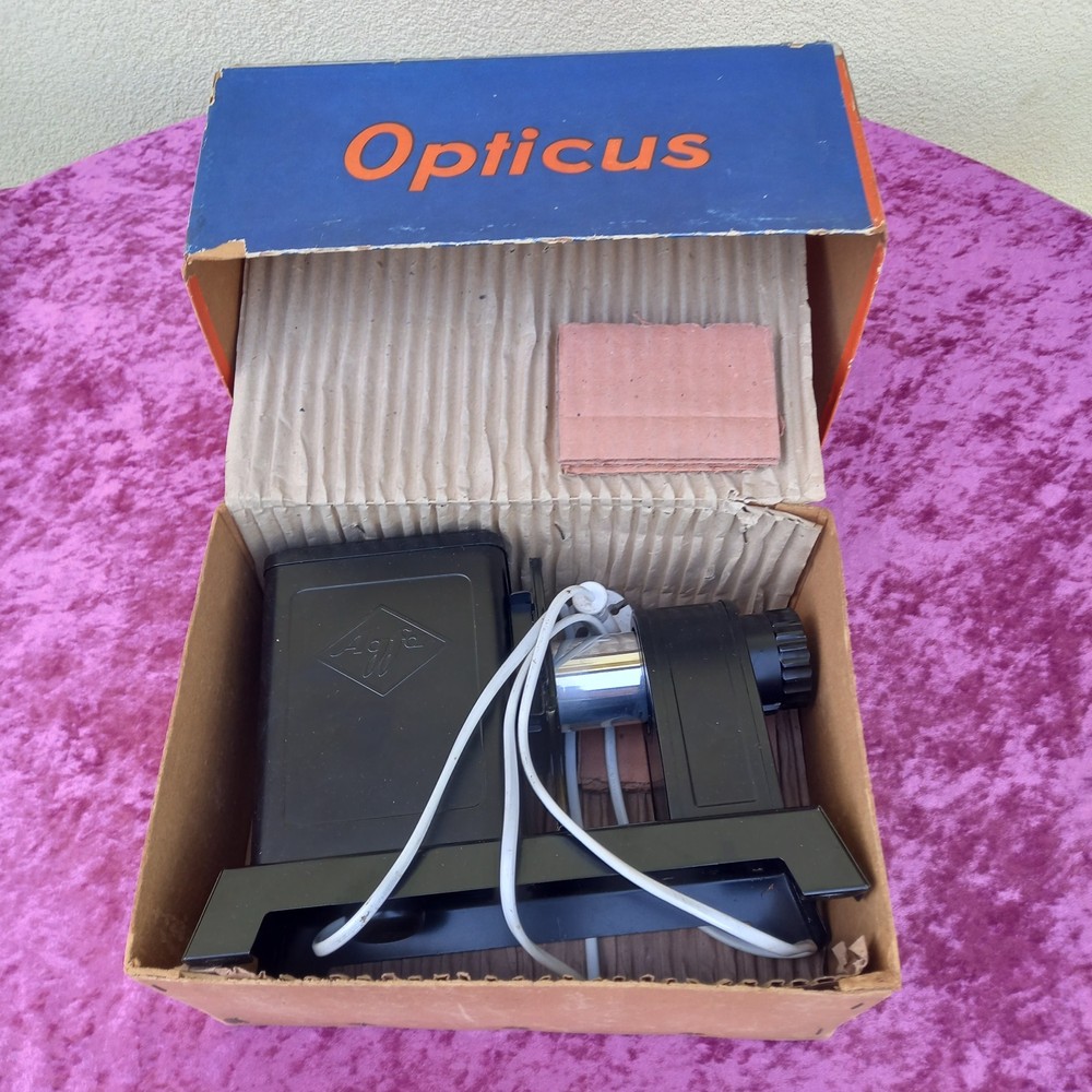 1950 Agfa Opticus First Model 35 mm Slide Projector