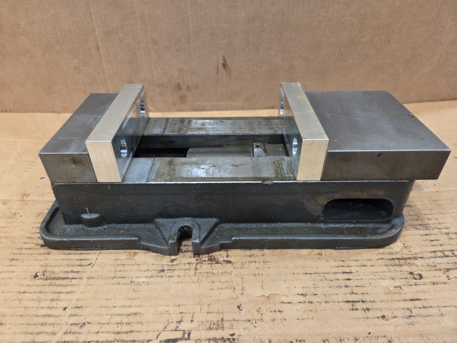 6" Kurt D675 AngLock Milling Machine Vise 7.5" Capacity GE6