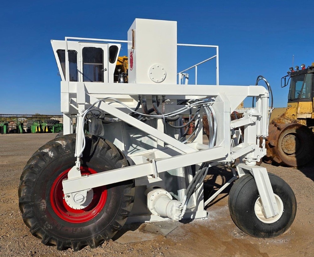 Scarab 16HYD Compost Turner