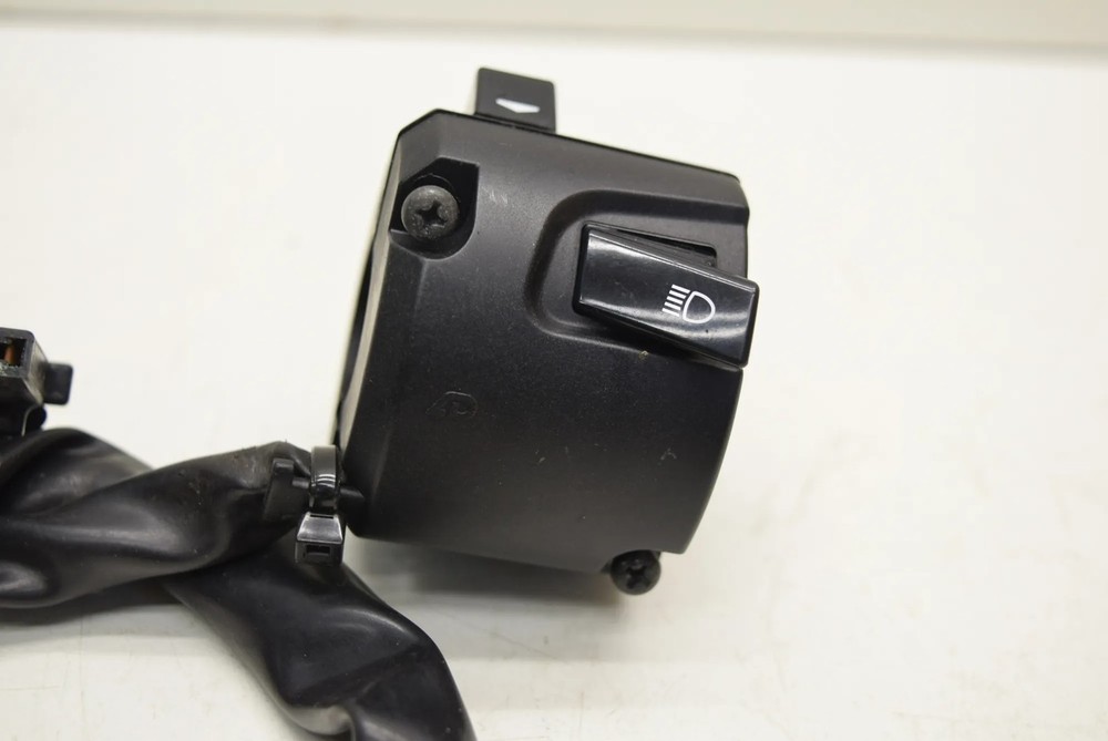 YAMAHA MT-09 RN43 2017 - Left side switch gear lights LH