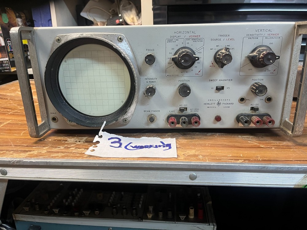 HP Hewlett-Packard Oscilloscope Model 120B - Powers on but untested.
