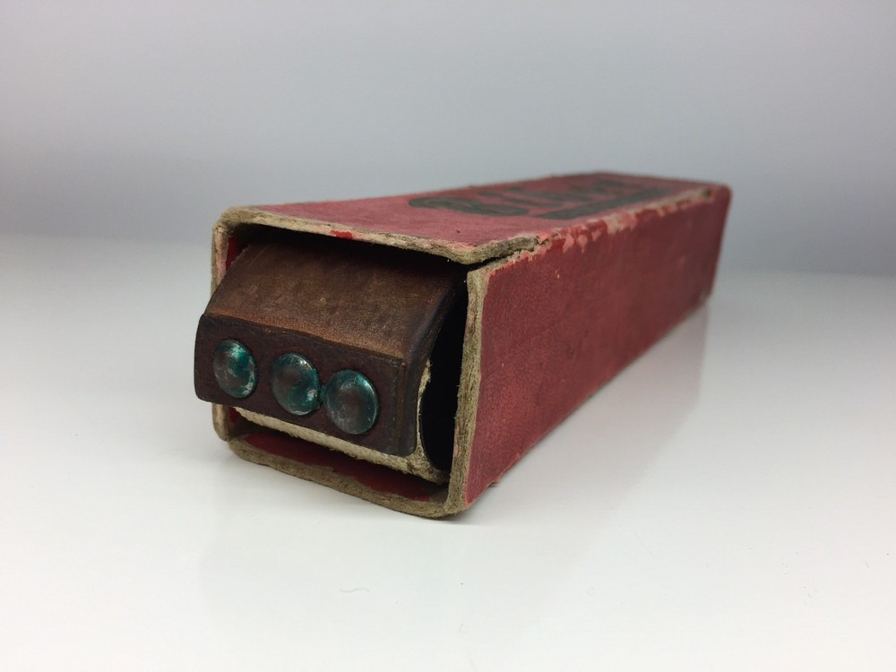 Antique razor blade sharpener “Biber”, worldwide shipping.