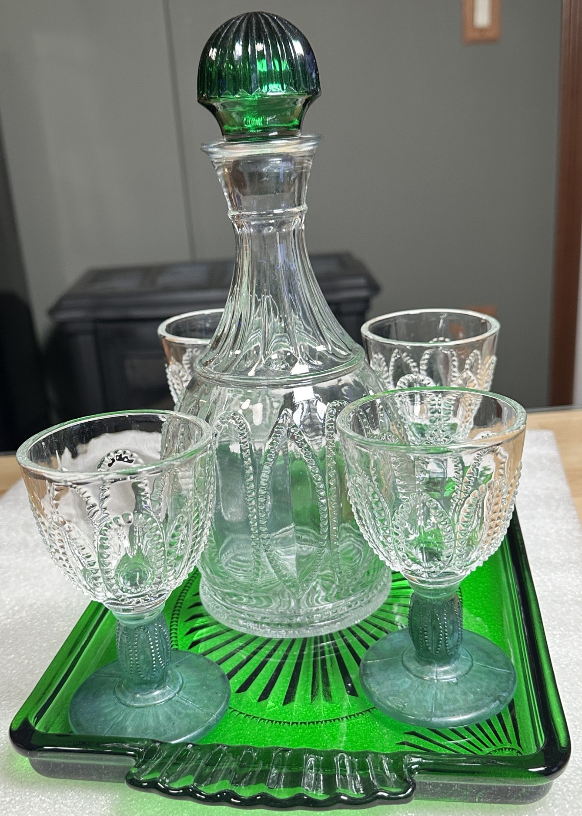 AVON Vintage EMERALD ACCENT Glass Decanter Set with Tray & 4 Glasses + Boxes 80s