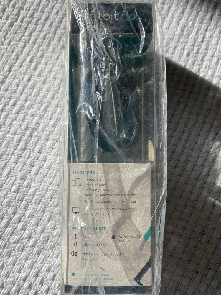 Fitbit Flex Green Wireless Activity Tracker Unopened New In Sealed Box