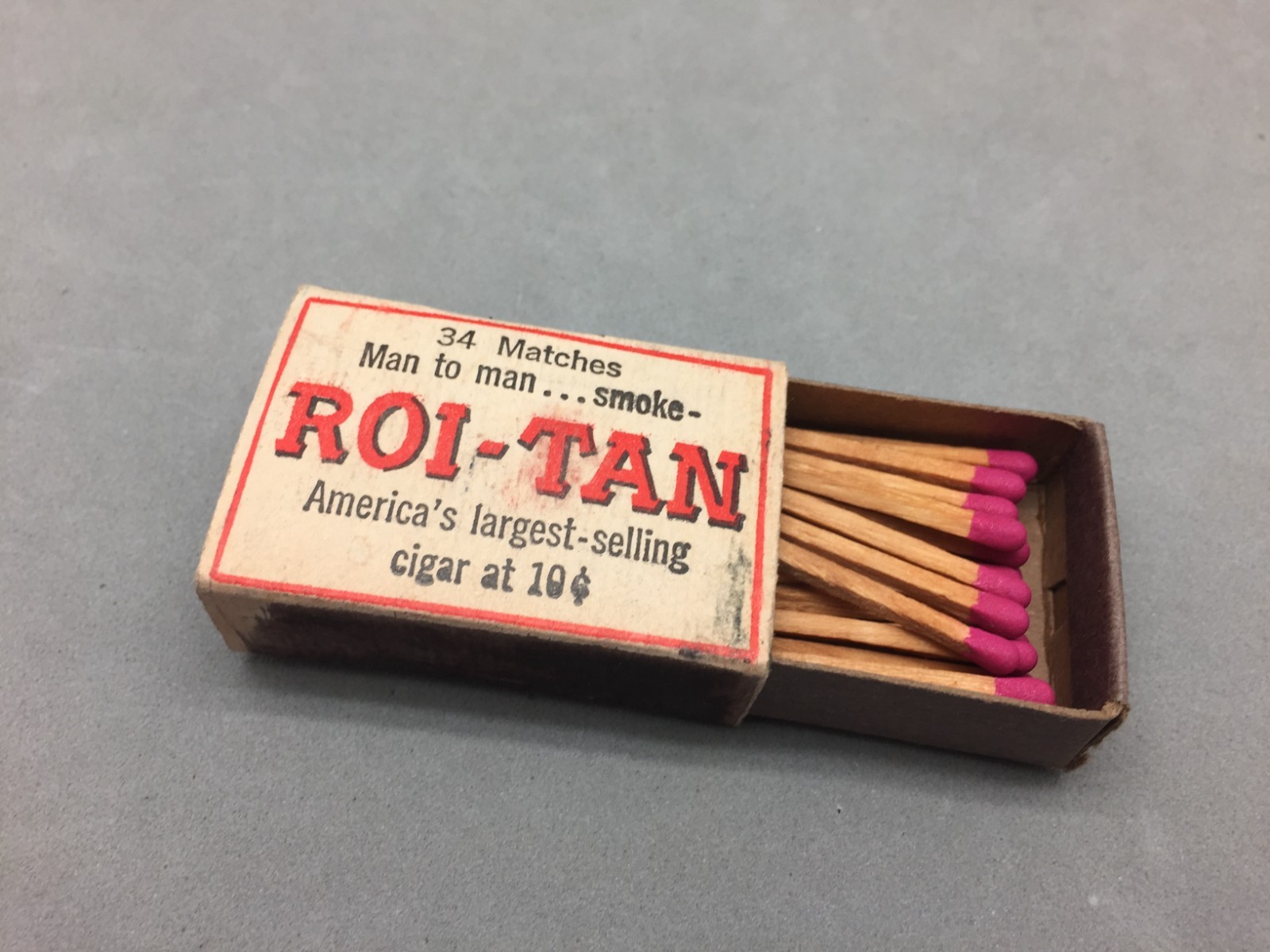Vintage Matchbook Matchbox Roi-Tan Cigar Man to Man Smoke Wood Stick Matches