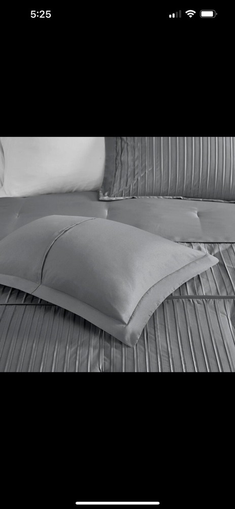 Madison Park Trinity 7 Piece Comforter Set Queen Size